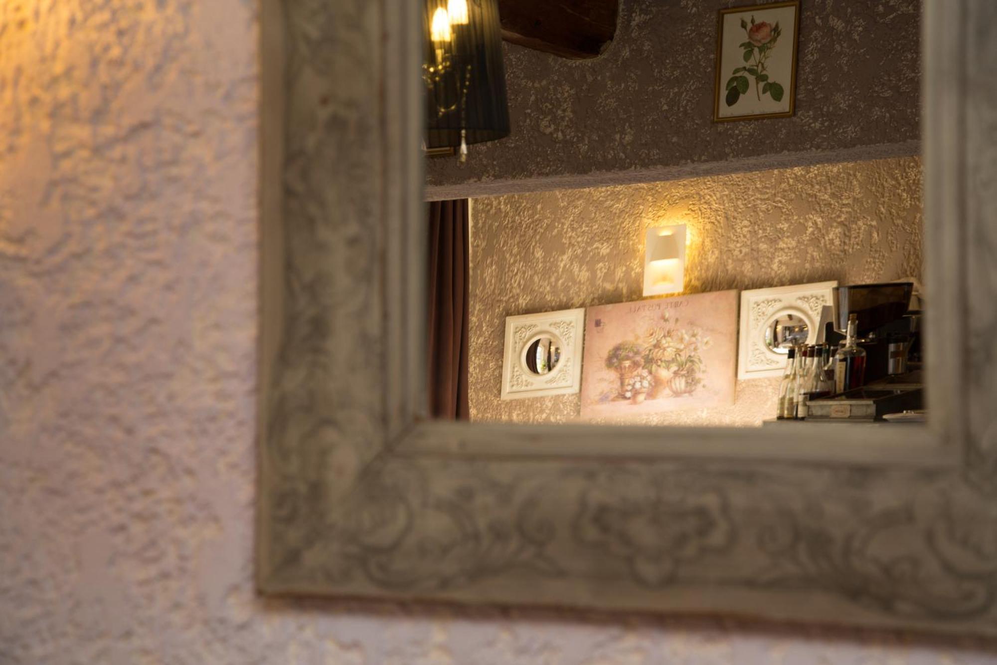 Sainte-Cécile-les-Vignes Logis Hotel Restaurant La Farigoule מראה חיצוני תמונה