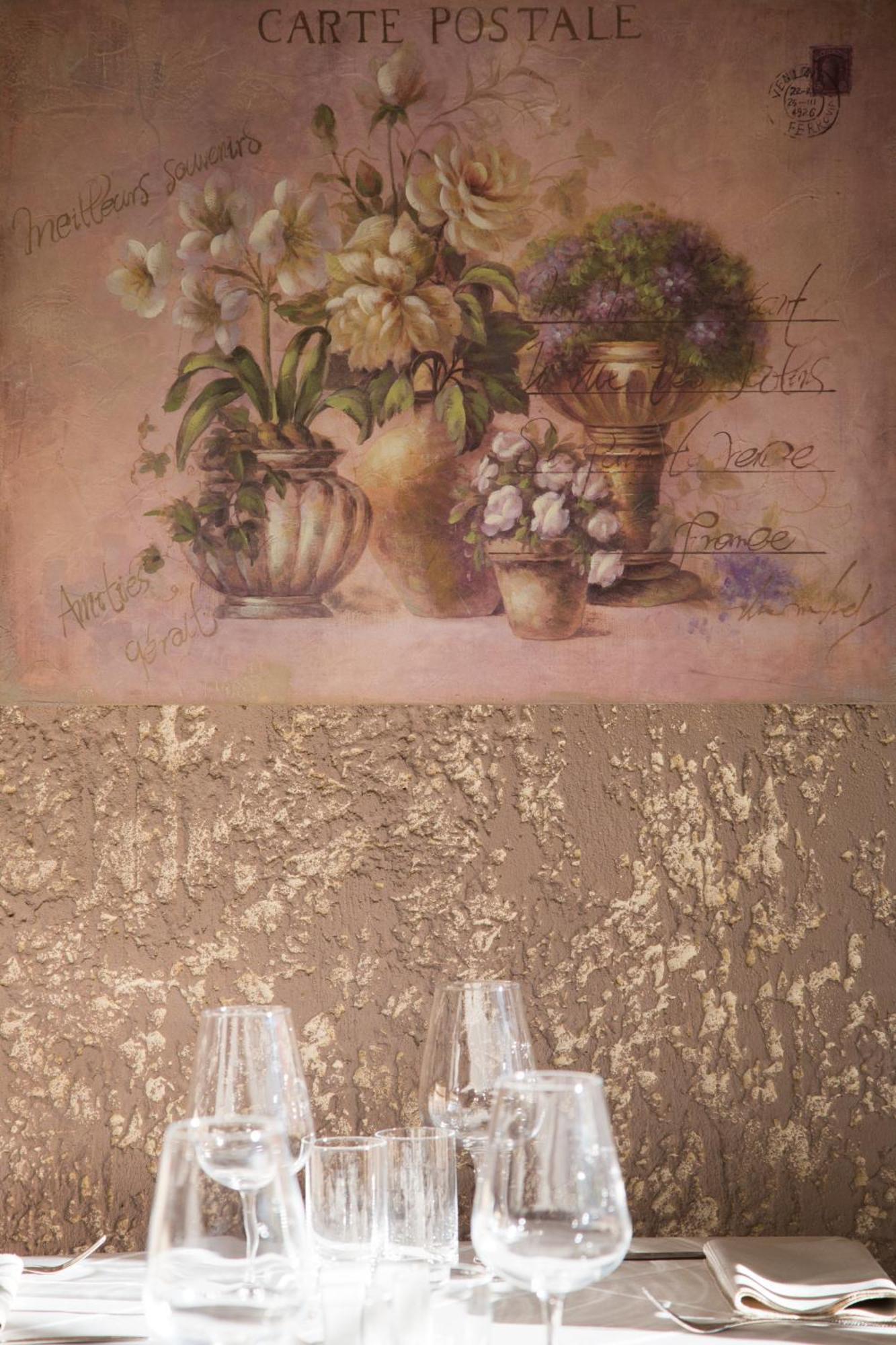 Sainte-Cécile-les-Vignes Logis Hotel Restaurant La Farigoule מראה חיצוני תמונה
