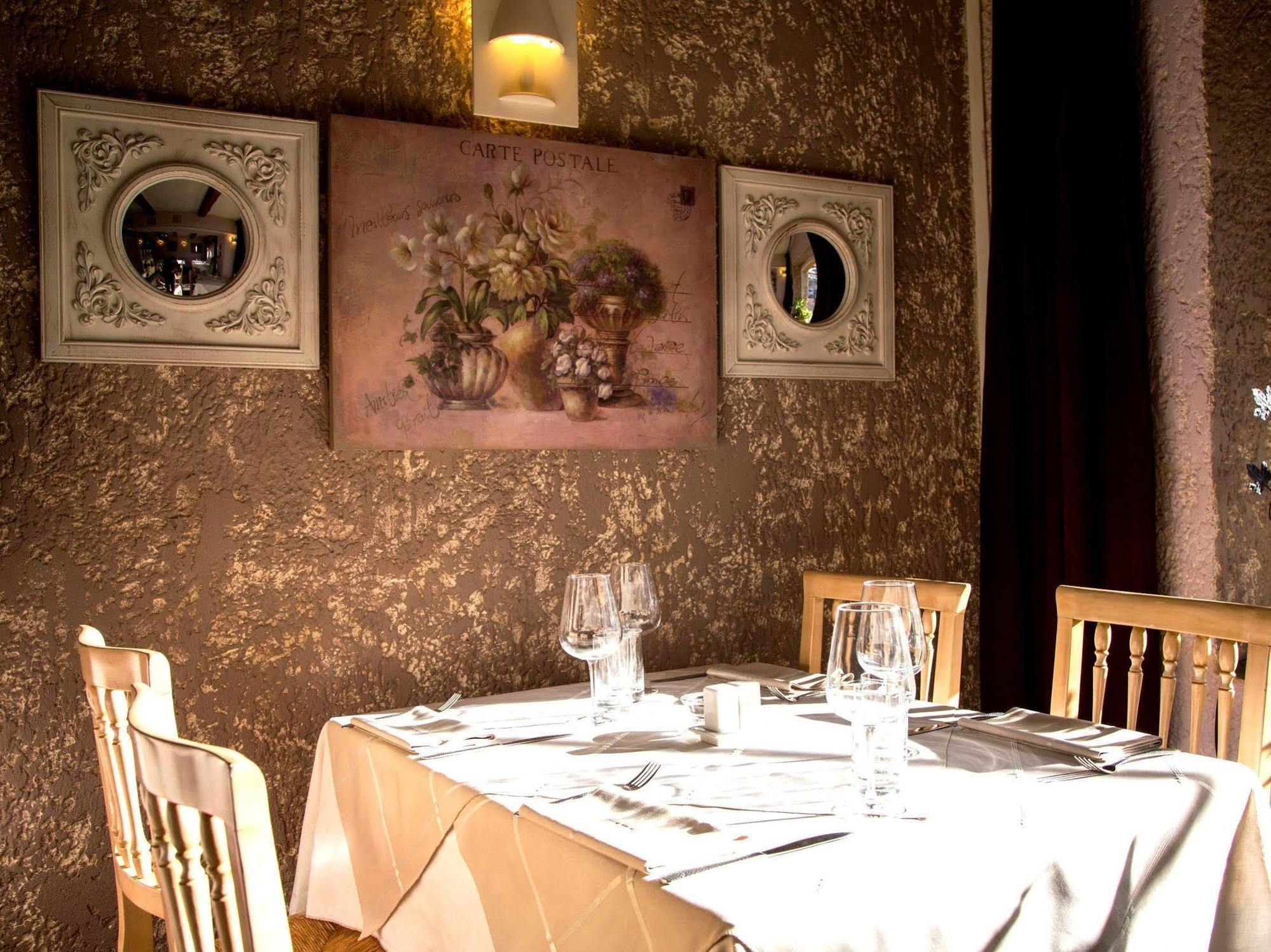 Sainte-Cécile-les-Vignes Logis Hotel Restaurant La Farigoule מראה חיצוני תמונה
